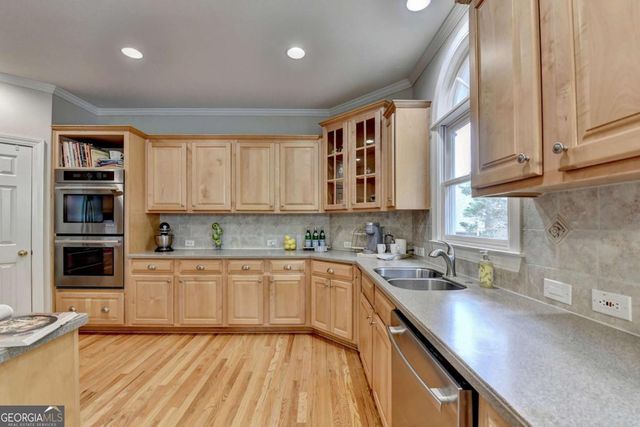 5283 Whitehaven Park Lane SE, Smyrna, GA 30126