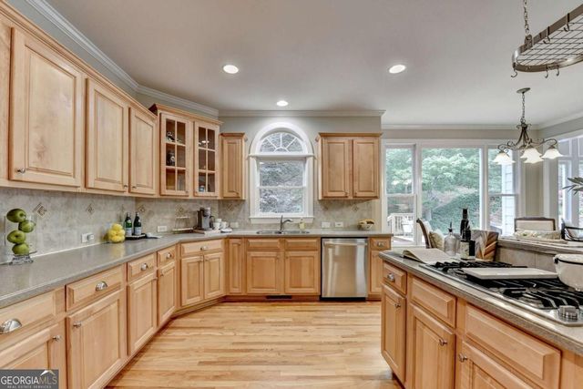 5283 Whitehaven Park Lane SE, Smyrna, GA 30126