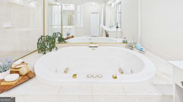 5283 Whitehaven Park Lane SE, Smyrna, GA 30126