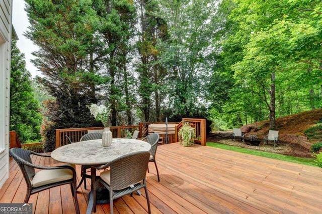 5283 Whitehaven Park Lane SE, Smyrna, GA 30126
