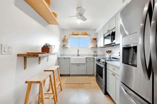 227 Australian Avenue 3e, Palm Beach, FL 33480