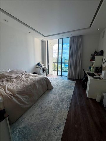 3300 NE 188th St 917, Aventura, FL 33180