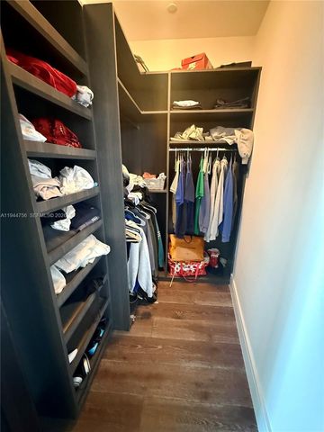 3300 NE 188th St 917, Aventura, FL 33180