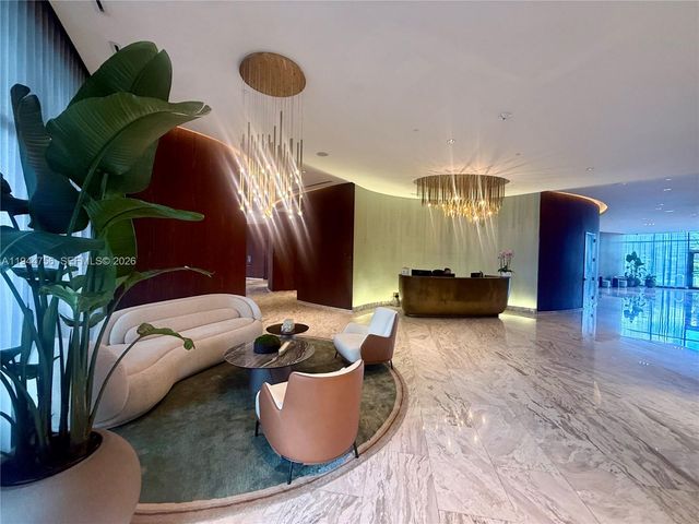 3300 NE 188th St 917, Aventura, FL 33180