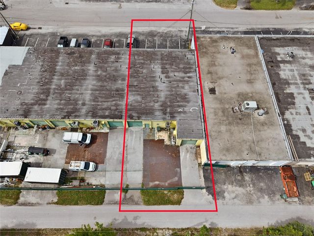 950 NE 40th Court, Oakland Park, FL 33334
