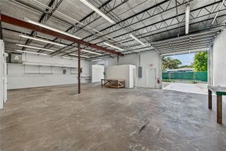 950 NE 40th Court, Oakland Park, FL 33334