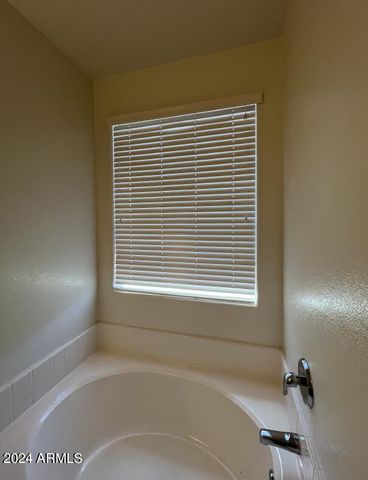 4135 E BELLERIVE Drive, Chandler, AZ 85249