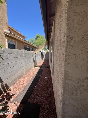 4135 E BELLERIVE Drive, Chandler, AZ 85249