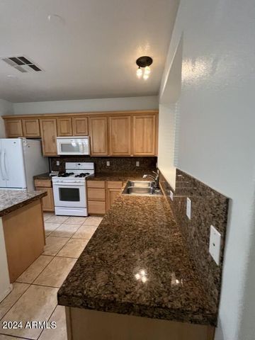 4135 E BELLERIVE Drive, Chandler, AZ 85249