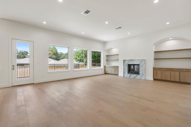 4009 Newshire Drive, Houston, TX 77025