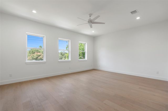 4009 Newshire Drive, Houston, TX 77025