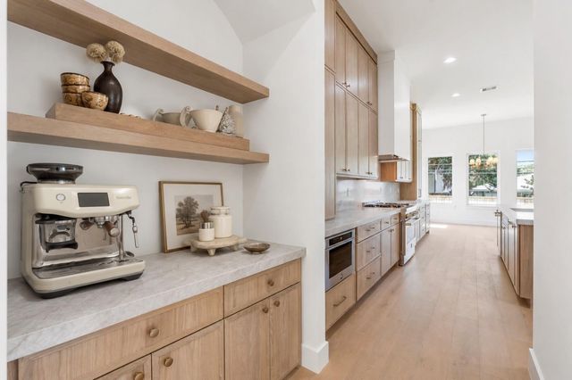 4009 Newshire Drive, Houston, TX 77025