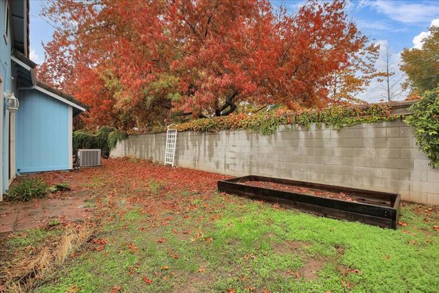 1753 River Run Dr, Linda, CA 95901