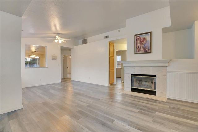 1753 River Run Dr, Linda, CA 95901