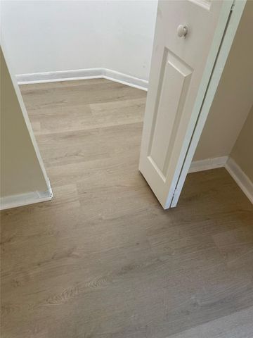 3405 NW 44th St 205, Lauderdale Lakes, FL 33309