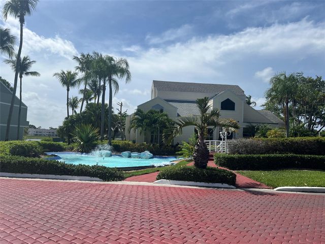 3405 NW 44th St 205, Lauderdale Lakes, FL 33309