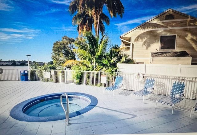 3405 NW 44th St 205, Lauderdale Lakes, FL 33309