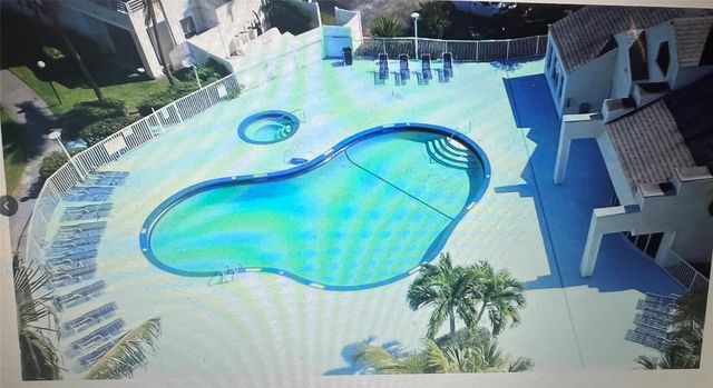 3405 NW 44th St 205, Lauderdale Lakes, FL 33309