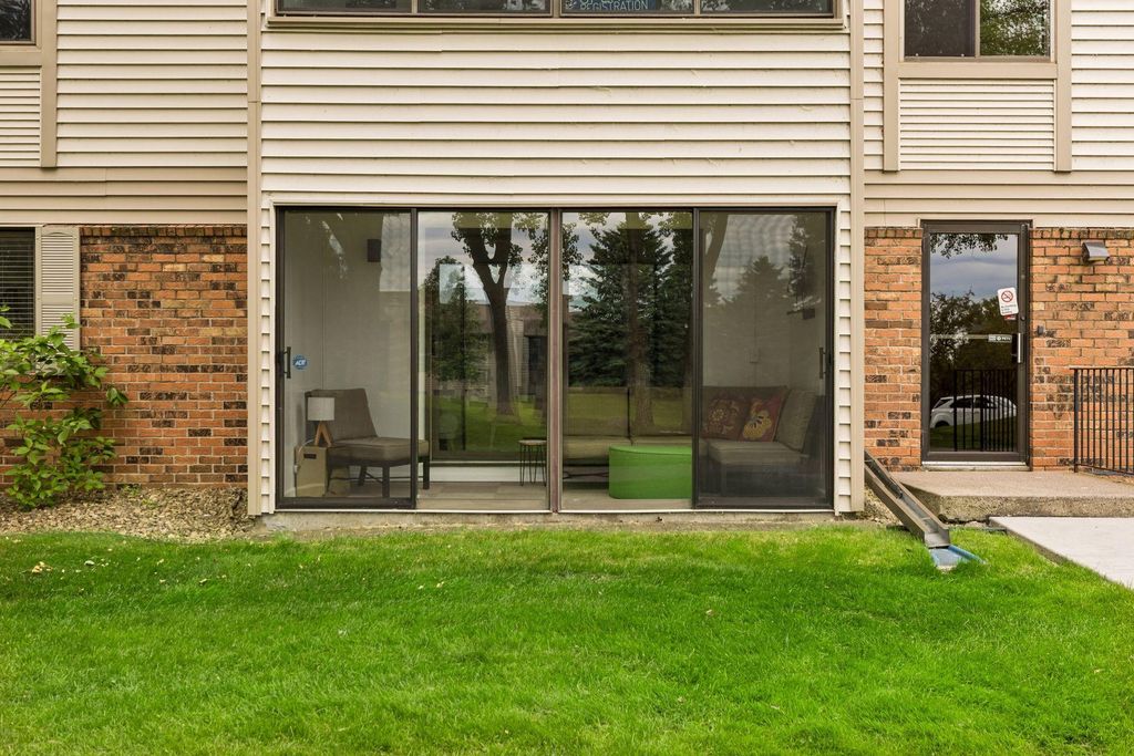 10540 43rd Avenue N 111, Plymouth, MN 55442 — photo 2