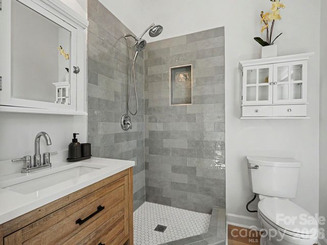 14546 Waterside Drive, Charlotte, NC 28278