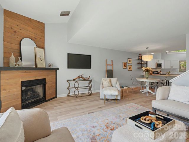 14546 Waterside Drive, Charlotte, NC 28278
