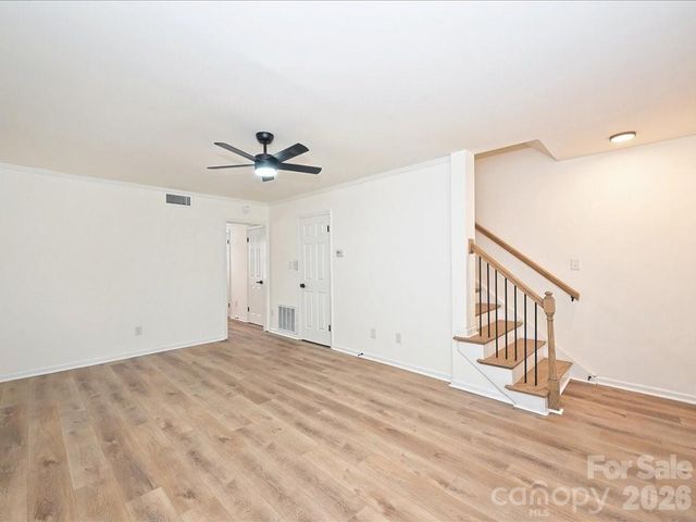 6810 Farmingdale Drive, Charlotte, NC 28212