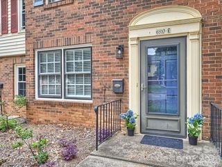 6810 Farmingdale Drive, Charlotte, NC 28212