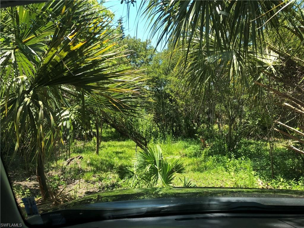 575 Sea Oats DR, SANIBEL, FL 33957 — photo 4