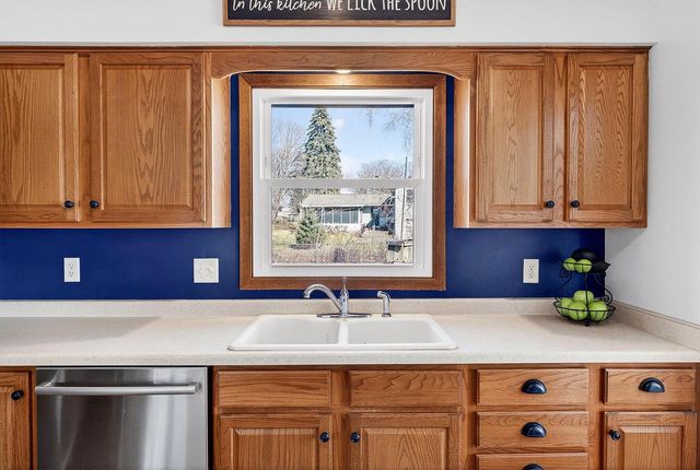 5406 LANI Lane, Mcfarland, WI 53558