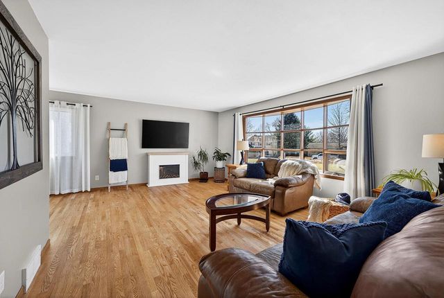 5406 LANI Lane, Mcfarland, WI 53558