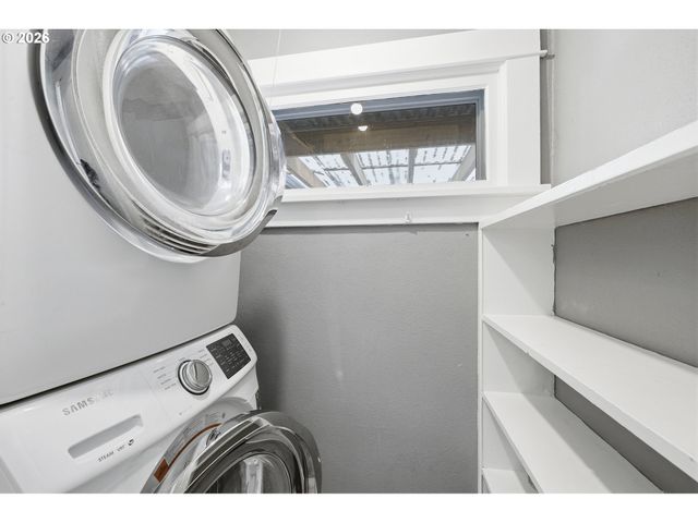 7464 Sw 53RD Ave, Portland, OR 97219
