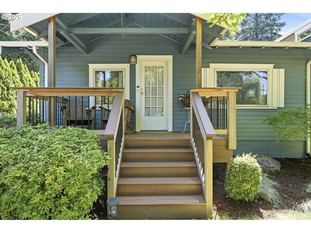 7464 Sw 53RD Ave, Portland, OR 97219
