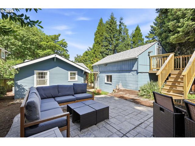 7464 Sw 53RD Ave, Portland, OR 97219