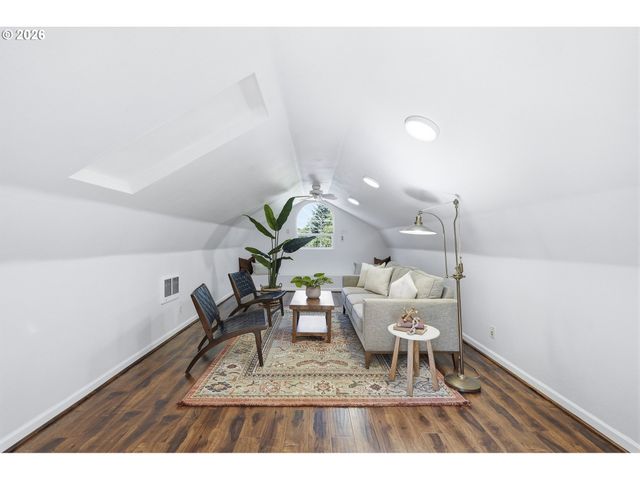7464 Sw 53RD Ave, Portland, OR 97219