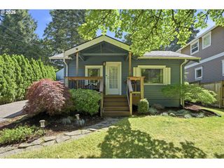 7464 Sw 53RD Ave, Portland, OR 97219