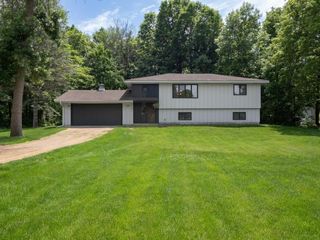 10638 Maple Lane, Rogers, MN 55374