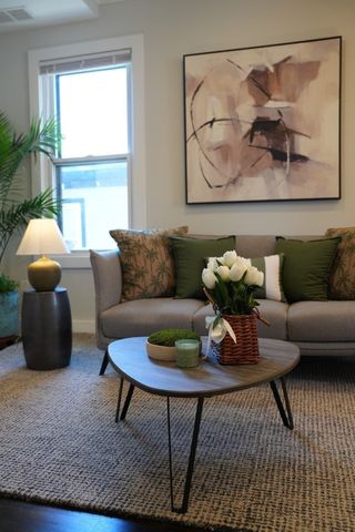 57 Hurley St. 3, Cambridge, MA 02141