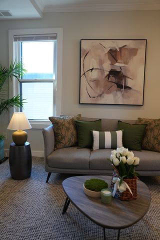 57 Hurley St. 3, Cambridge, MA 02141