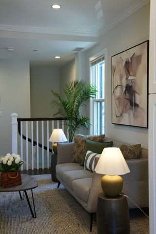 57 Hurley St. 3, Cambridge, MA 02141