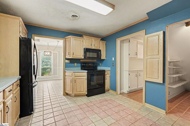 113 Grant Drive, Laurens, SC 29360