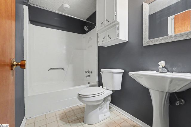 113 Grant Drive, Laurens, SC 29360