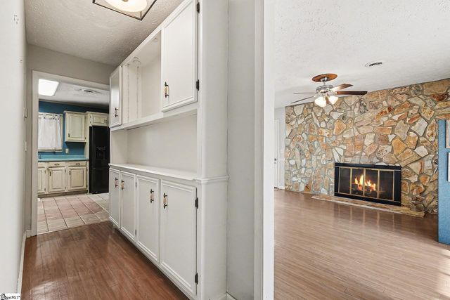 113 Grant Drive, Laurens, SC 29360