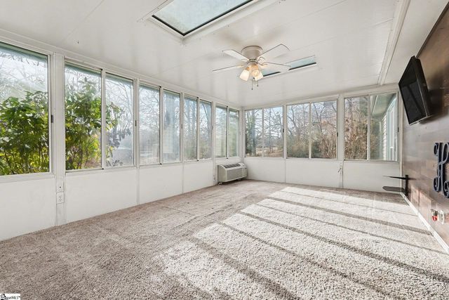 113 Grant Drive, Laurens, SC 29360