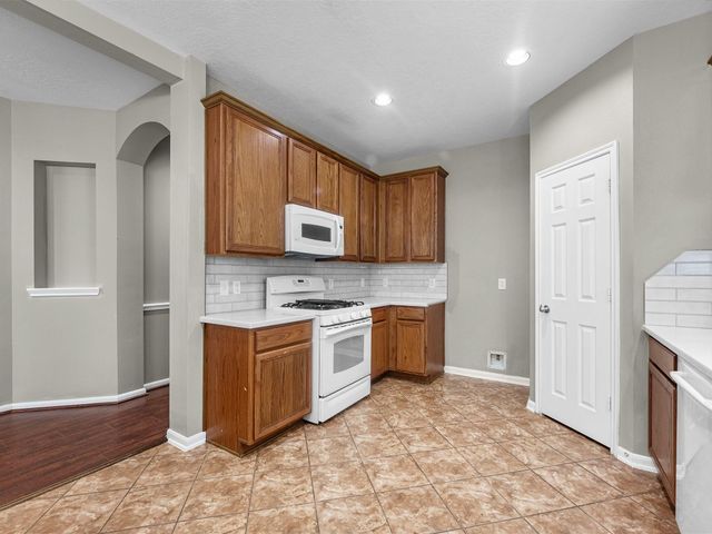 15826 Shoreline Terrace Drive, Houston, TX 77044