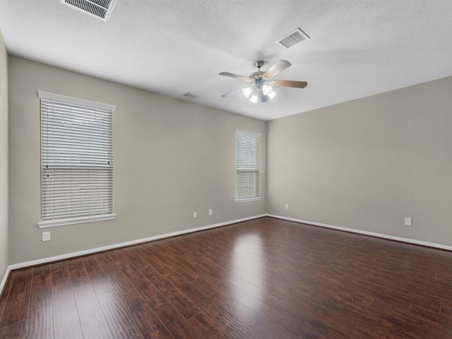 15826 Shoreline Terrace Drive, Houston, TX 77044