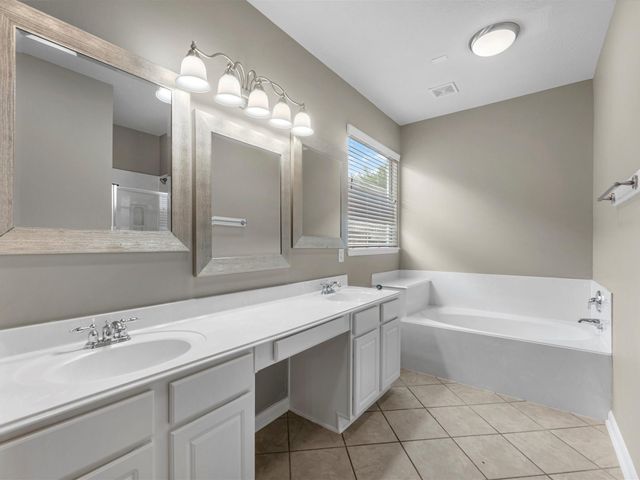 15826 Shoreline Terrace Drive, Houston, TX 77044