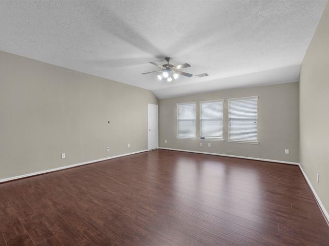 15826 Shoreline Terrace Drive, Houston, TX 77044