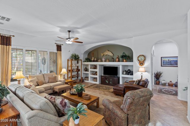 2770 E BUENA VISTA Drive, Chandler, AZ 85249