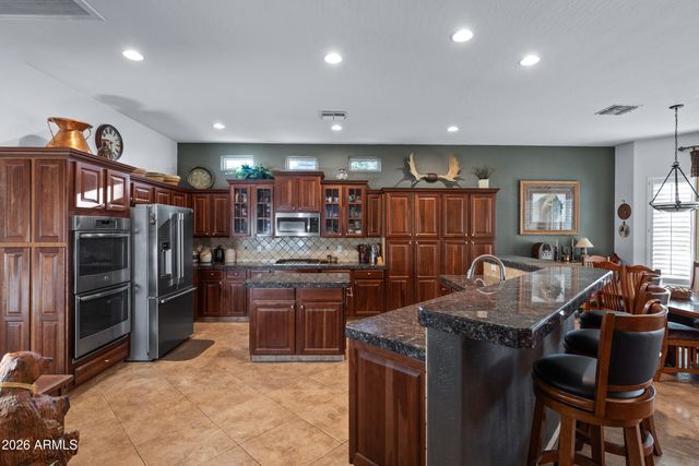 2770 E BUENA VISTA Drive, Chandler, AZ 85249