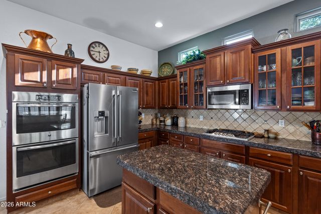 2770 E BUENA VISTA Drive, Chandler, AZ 85249